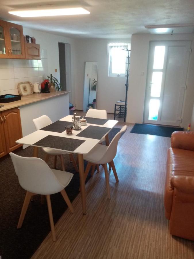 Podkrovni Apartman Tereza Διαμέρισμα Rumburk Εξωτερικό φωτογραφία
